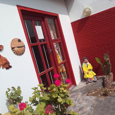 Feathers Inn Guest House Walvis Bay Exterior photo